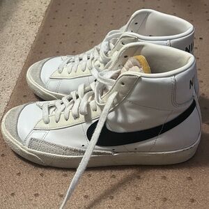 Nike White and Black High-Tops
